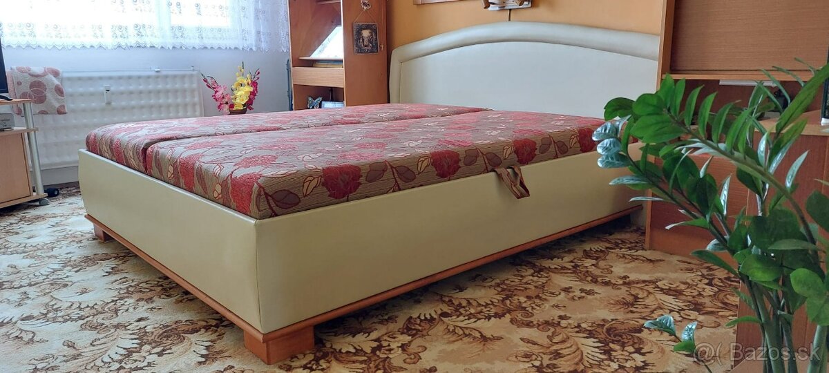 Predám veľmi zachovalú posteľ – 175 × 200 cm