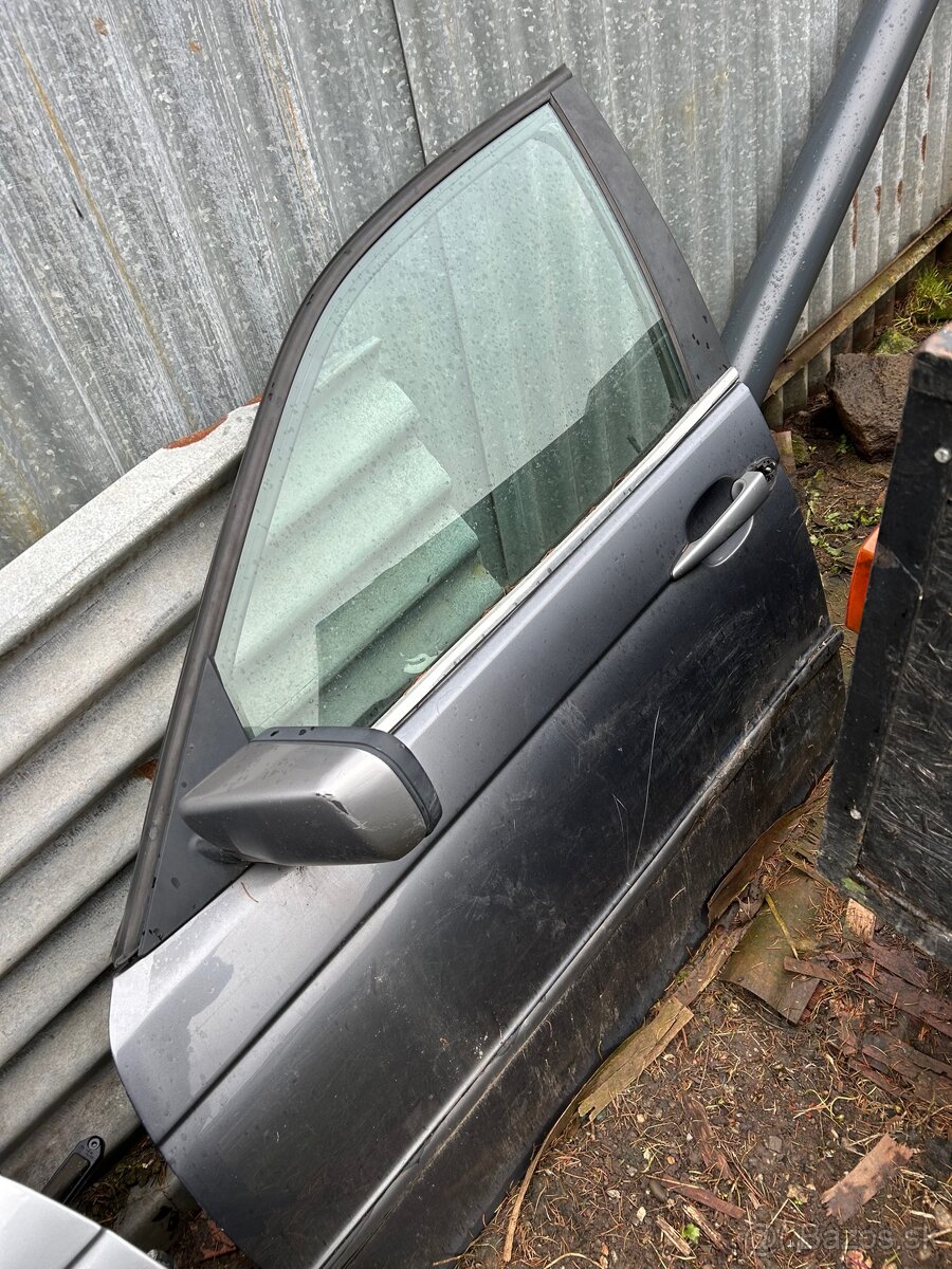 Predám dvere BMW e46 sedan