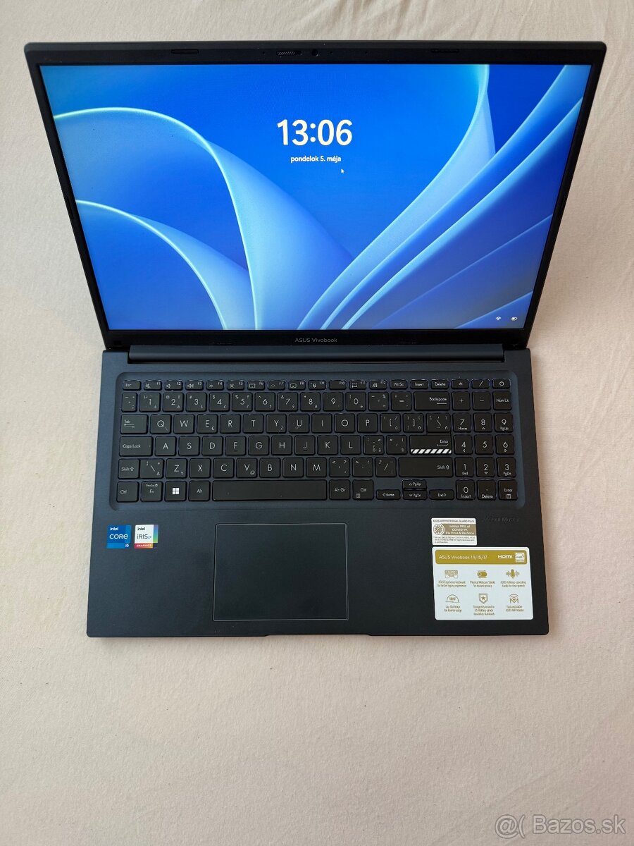 ASUS Vivobook 15 X1504VA