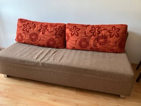 Rozkladacia pohovka s dvoma kreslami