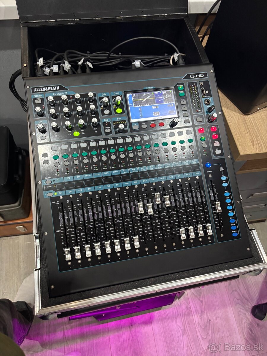 Allen & Heath QU-16 CHROME