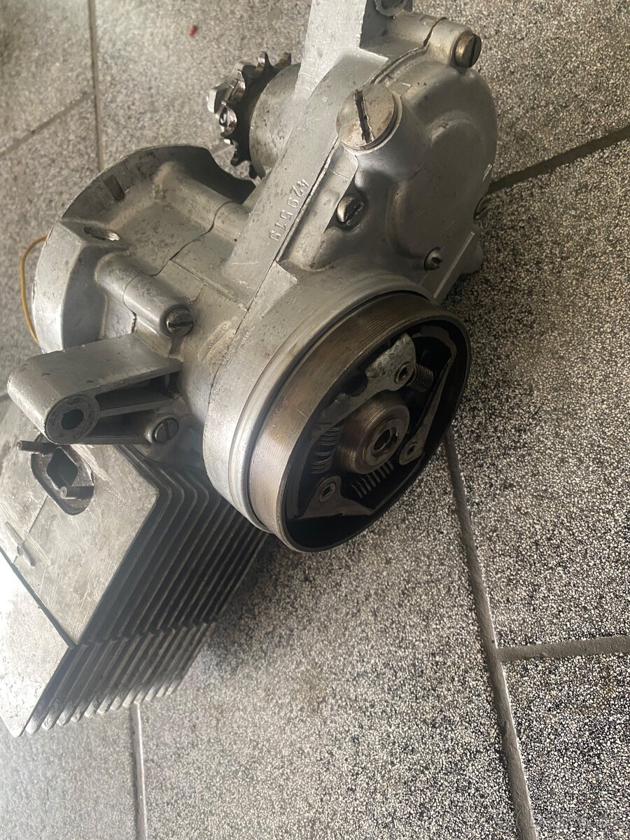 Jawa babetta motor
