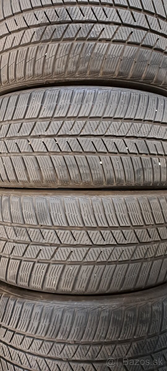 Predám 4ks jazdené zimné 235/45r18-98V Barum