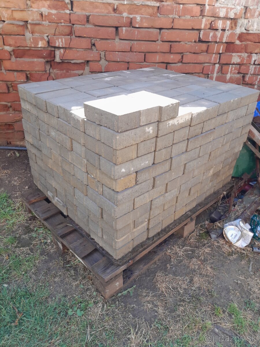 Predám dlažbu 20x10 PREMAC 6mm