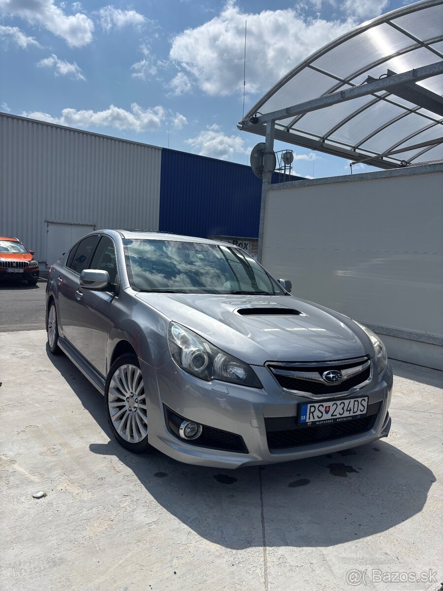 Subaru Legacy 2.0d 4x4 110kw top
