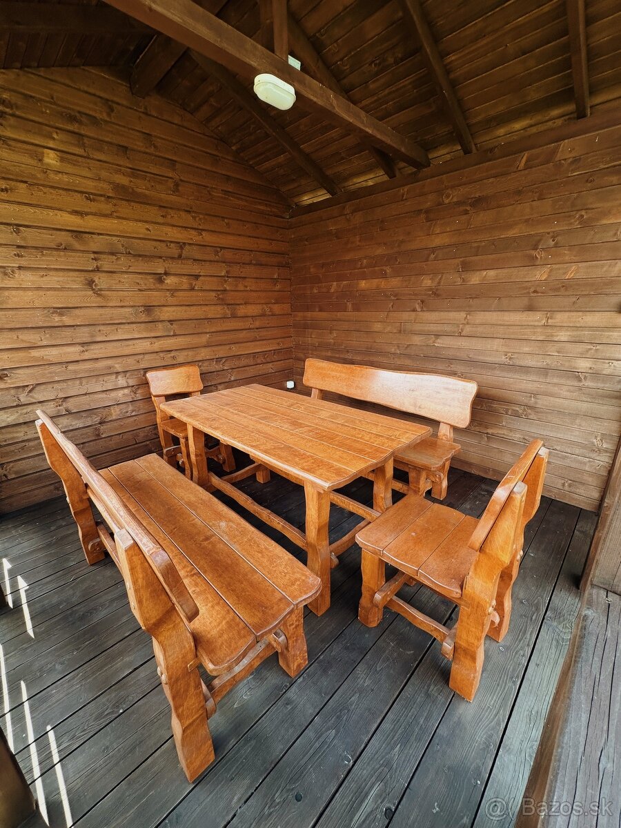 Záhradná súprava z bukového masívu