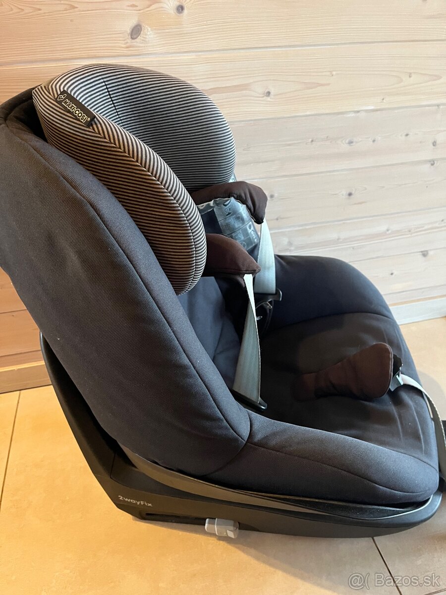 Maxi cosi detska autosedacka+zakladna