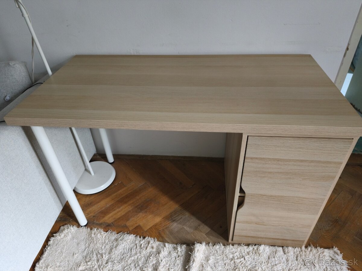 Písací stôl LAGKAPTEN ALEX
