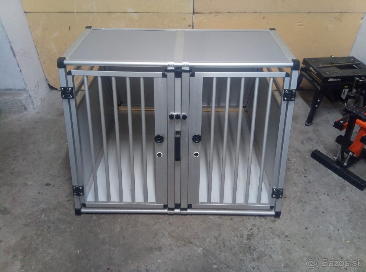 Klietka pre psa do auta