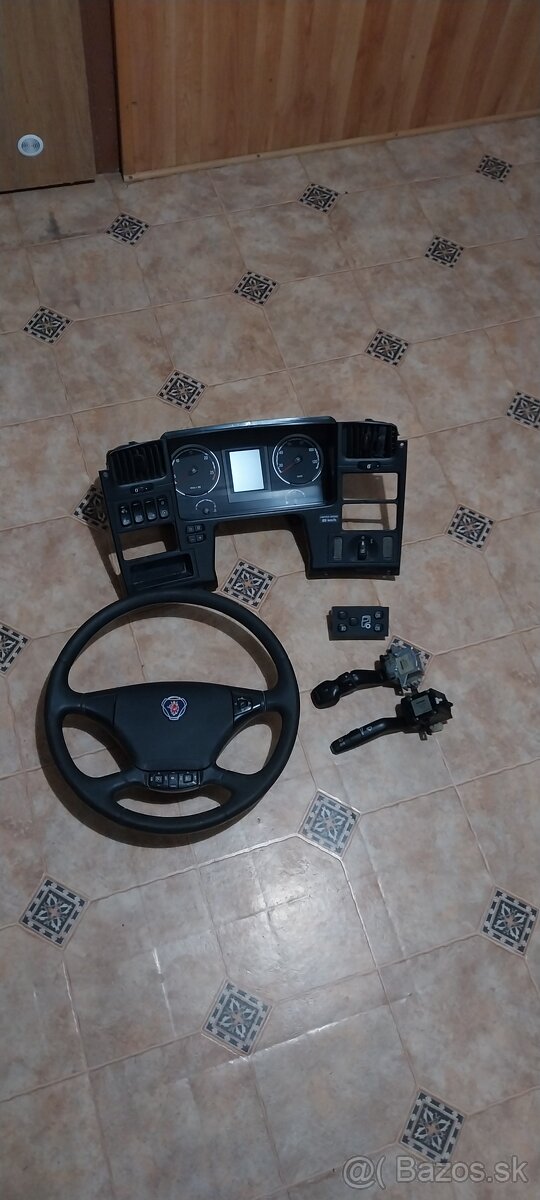 Originál diely Scania – volant, budíky, radenie D/N/R