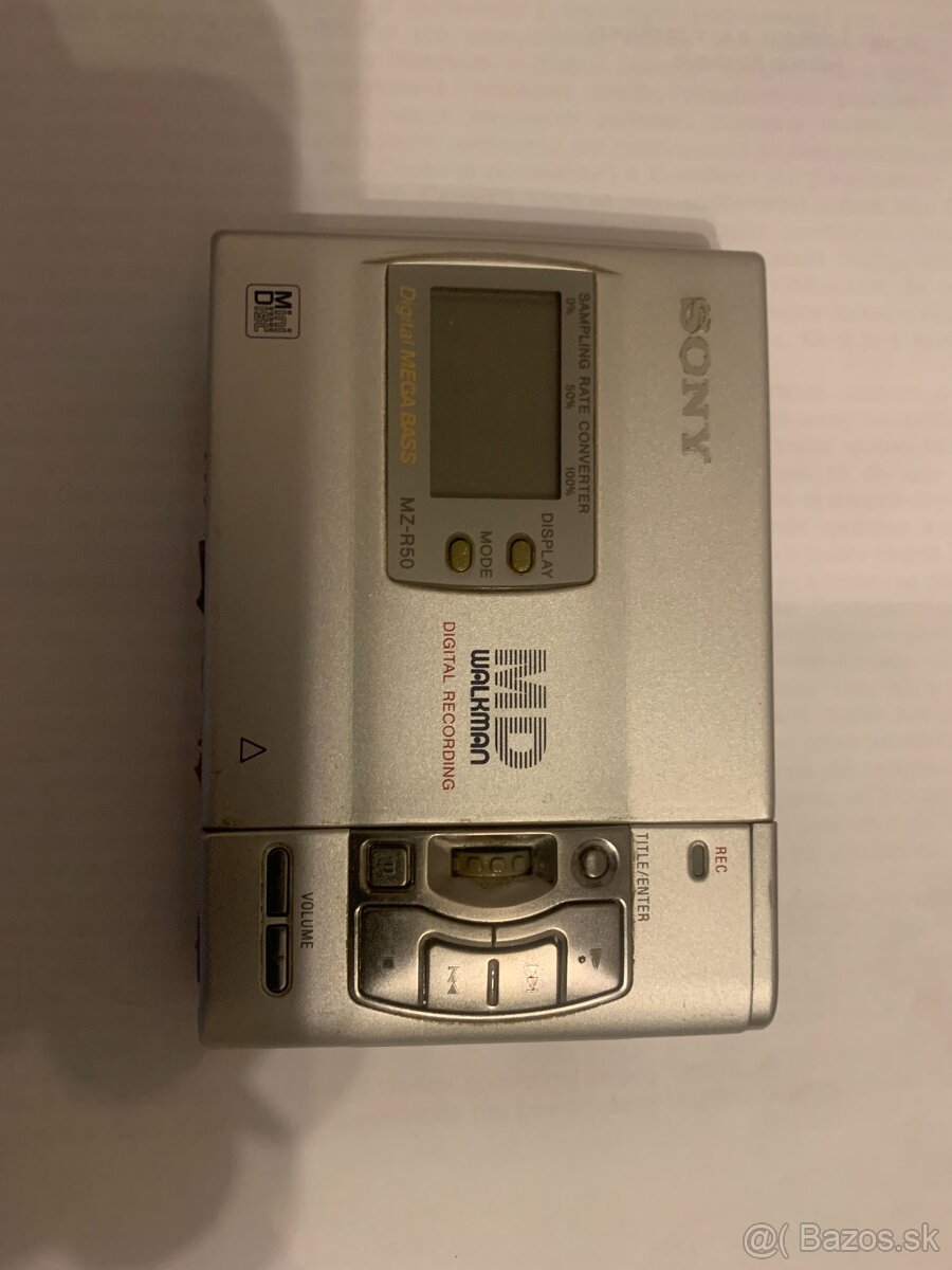 MD walkman SONY MZ R50