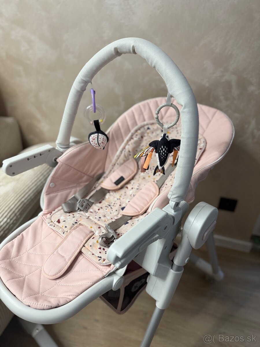 Jedálenská stolička a lehátko Kinderkraft Lastree