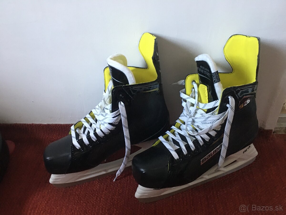 Korcule BAUER SUPREME S25 / cislo 11