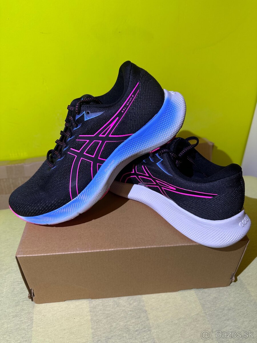 Damske bezecke tenisky Asics Gel Saiun 2