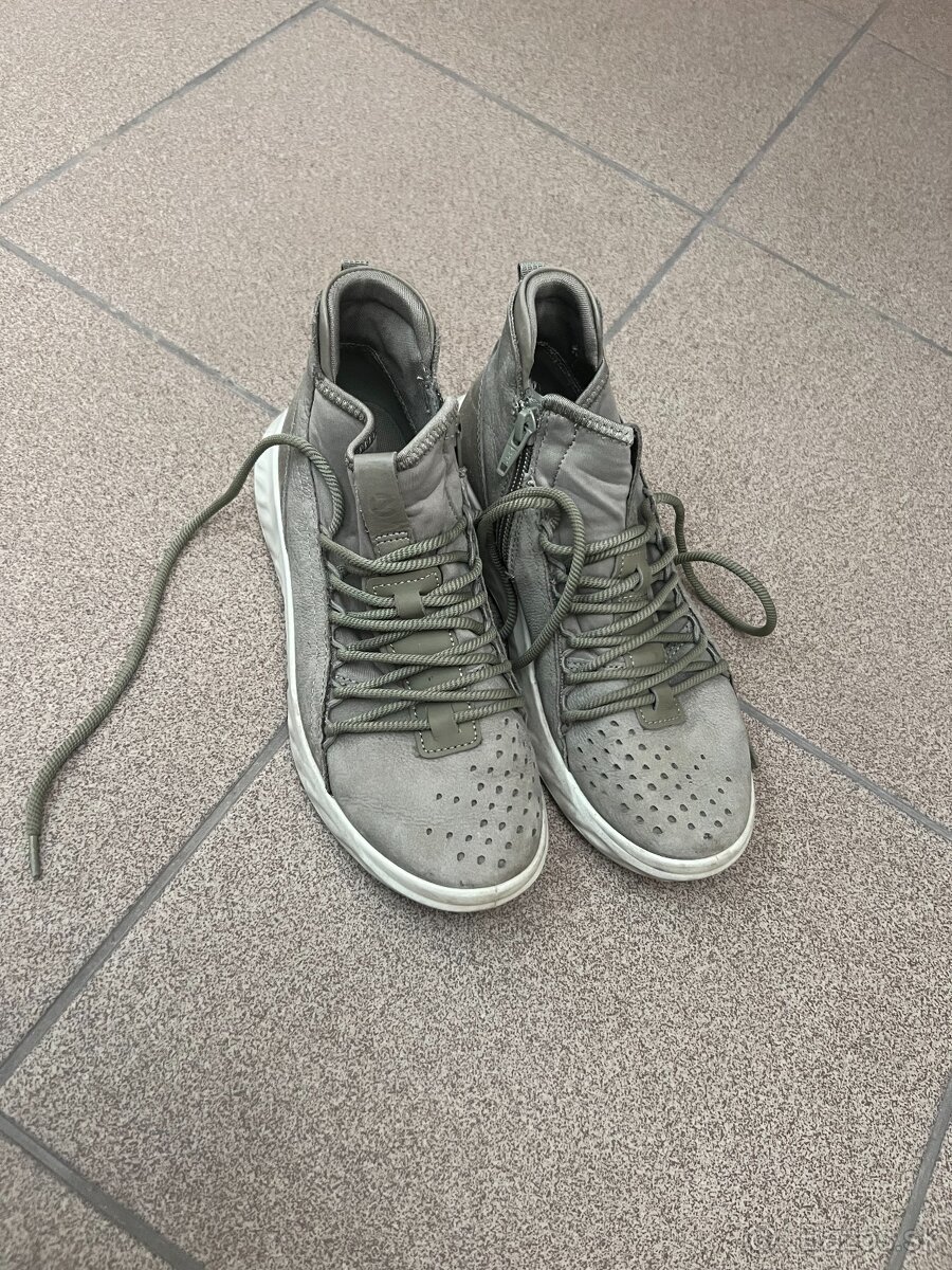 Prechodné detské topánky ecco