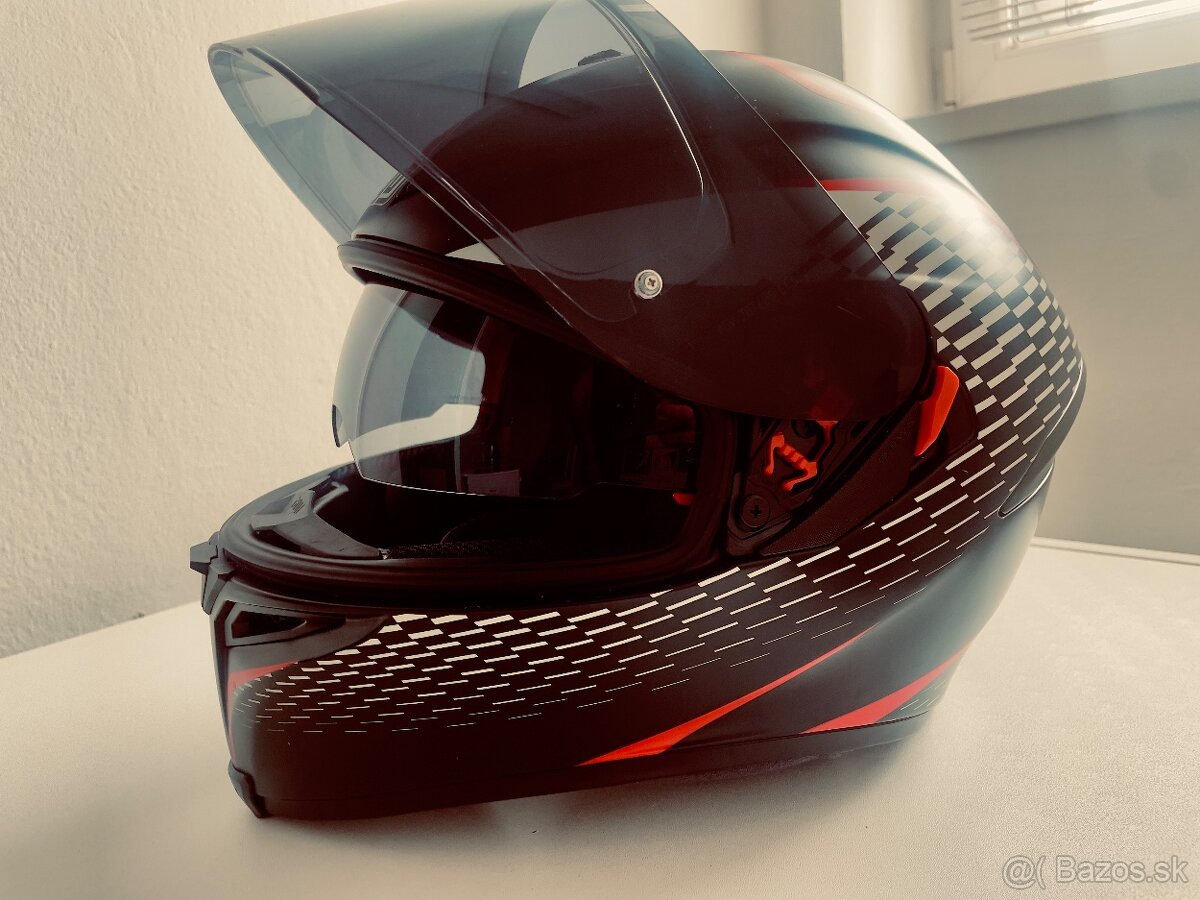 AGV integrálna prilba