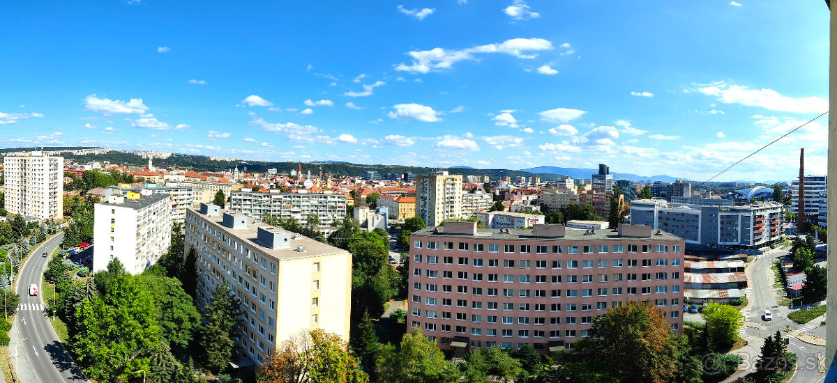 Garsónka s Lodžiou, krásnym výhľadom, blíz.CENTRA, Karpatská