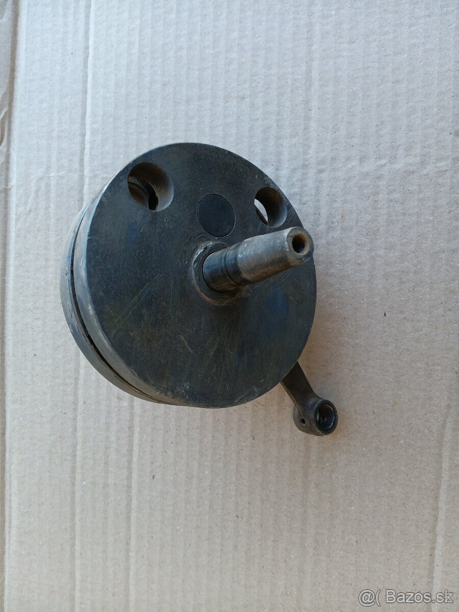 JAWA 550/555 KĽUKOVÝ HRIADEĽ