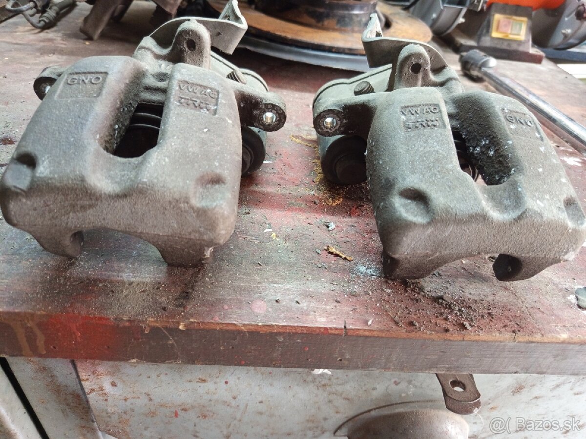 Zadne brzdové strmene 310mm volkswagen