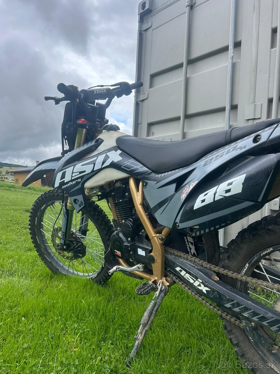 Predám motorku ASIX xb88 250cm3