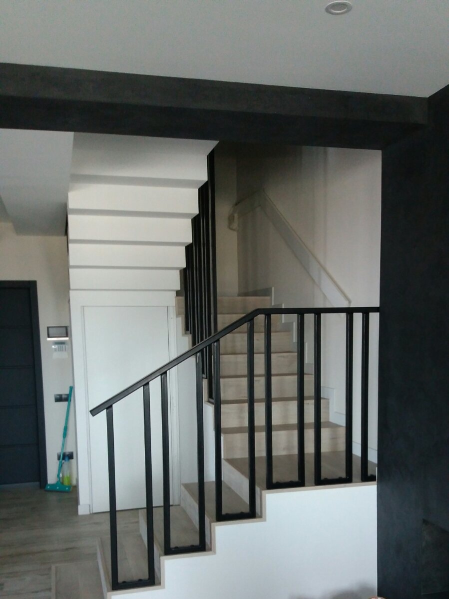 Hľadáme zákazky na stavebné práce.
