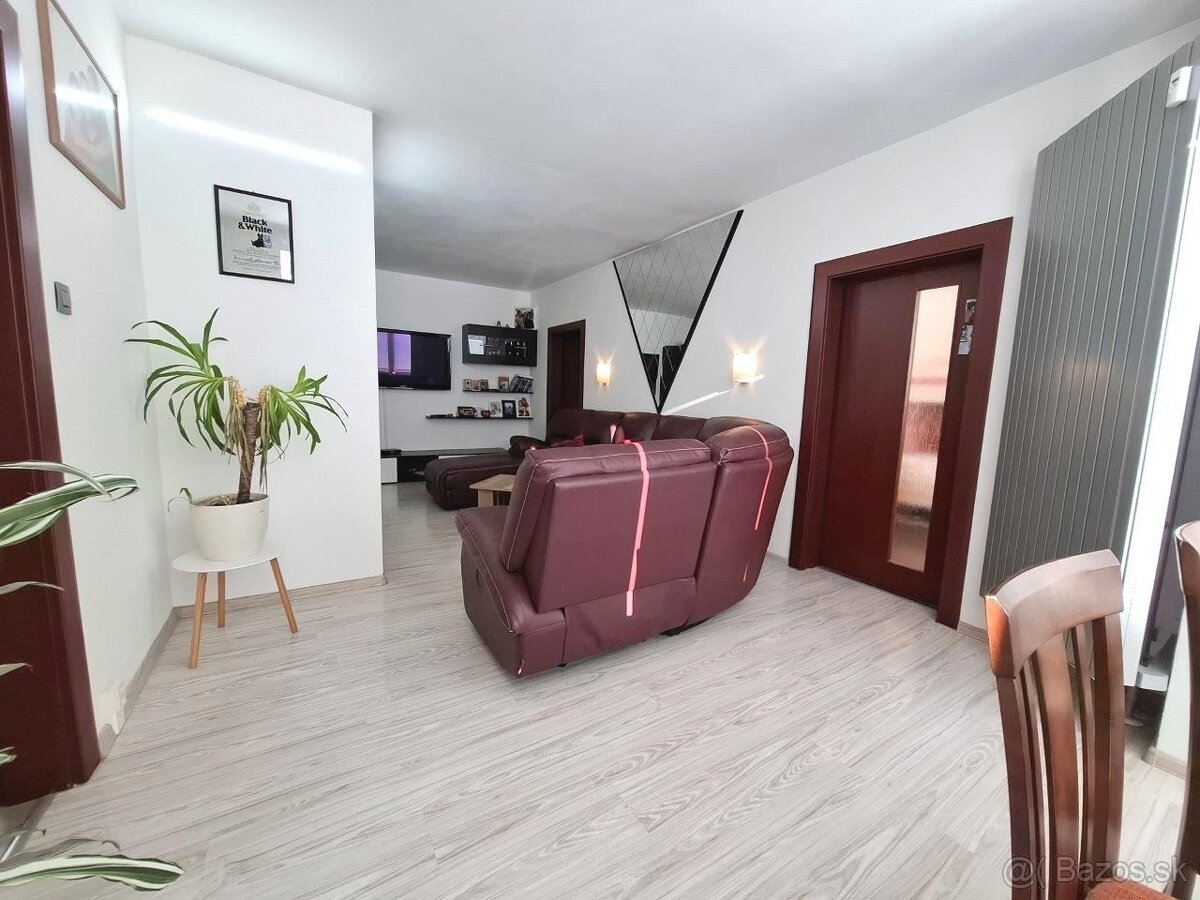 3 IZBOVÝ BYT 79 M2 Z TOHO LODŽIA 3,5 M2, POPRAD, SIDL. JUH