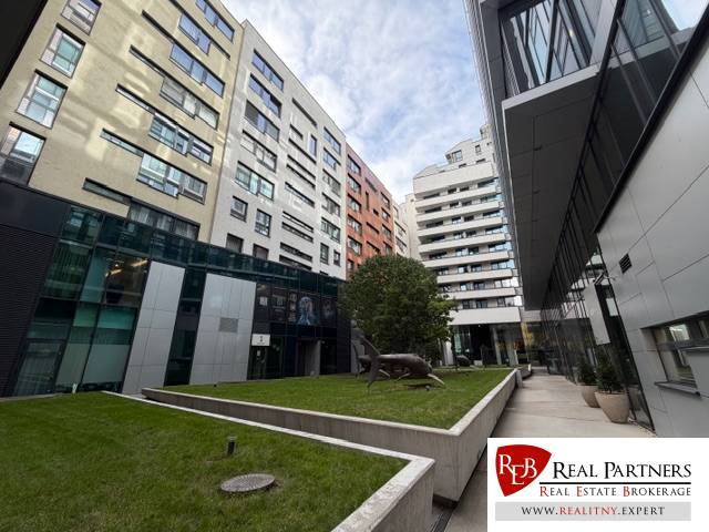 Prenájom 2 izbový byt, 58 m2,River park,Dvořákovo nábrežie,S