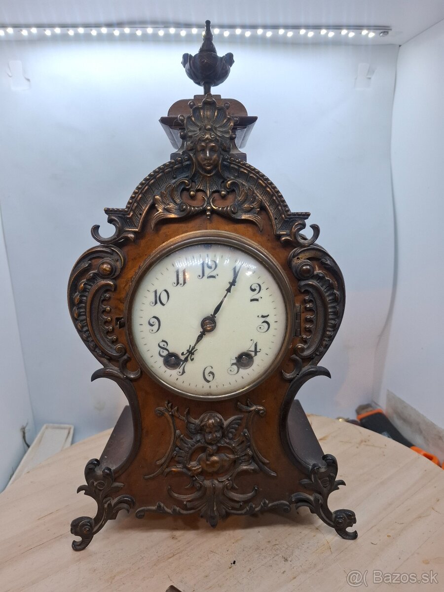 Predám funkčné krbové hodiny LENZKIRCH Polbicie V:34cm š:19c