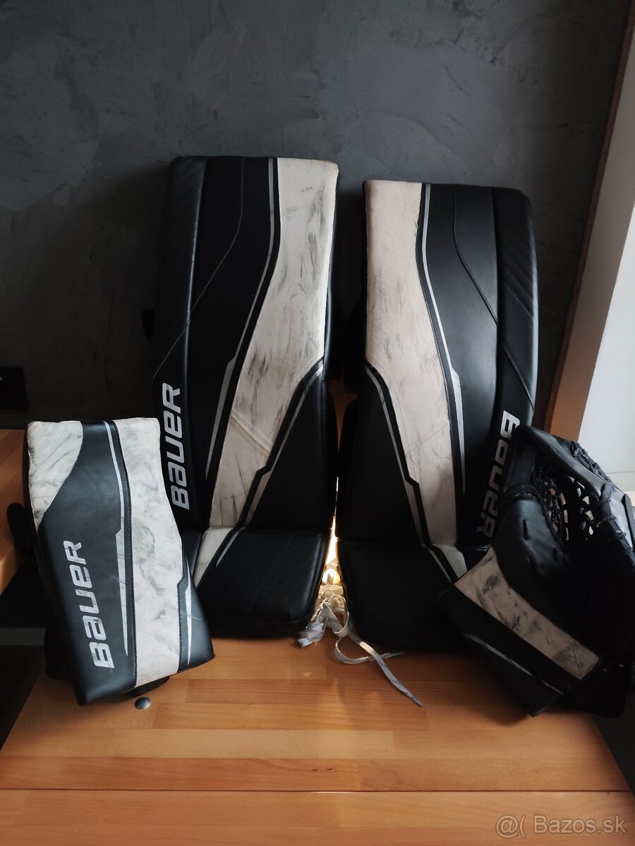 Brankárska výstroj Bauer GSX Senior.
