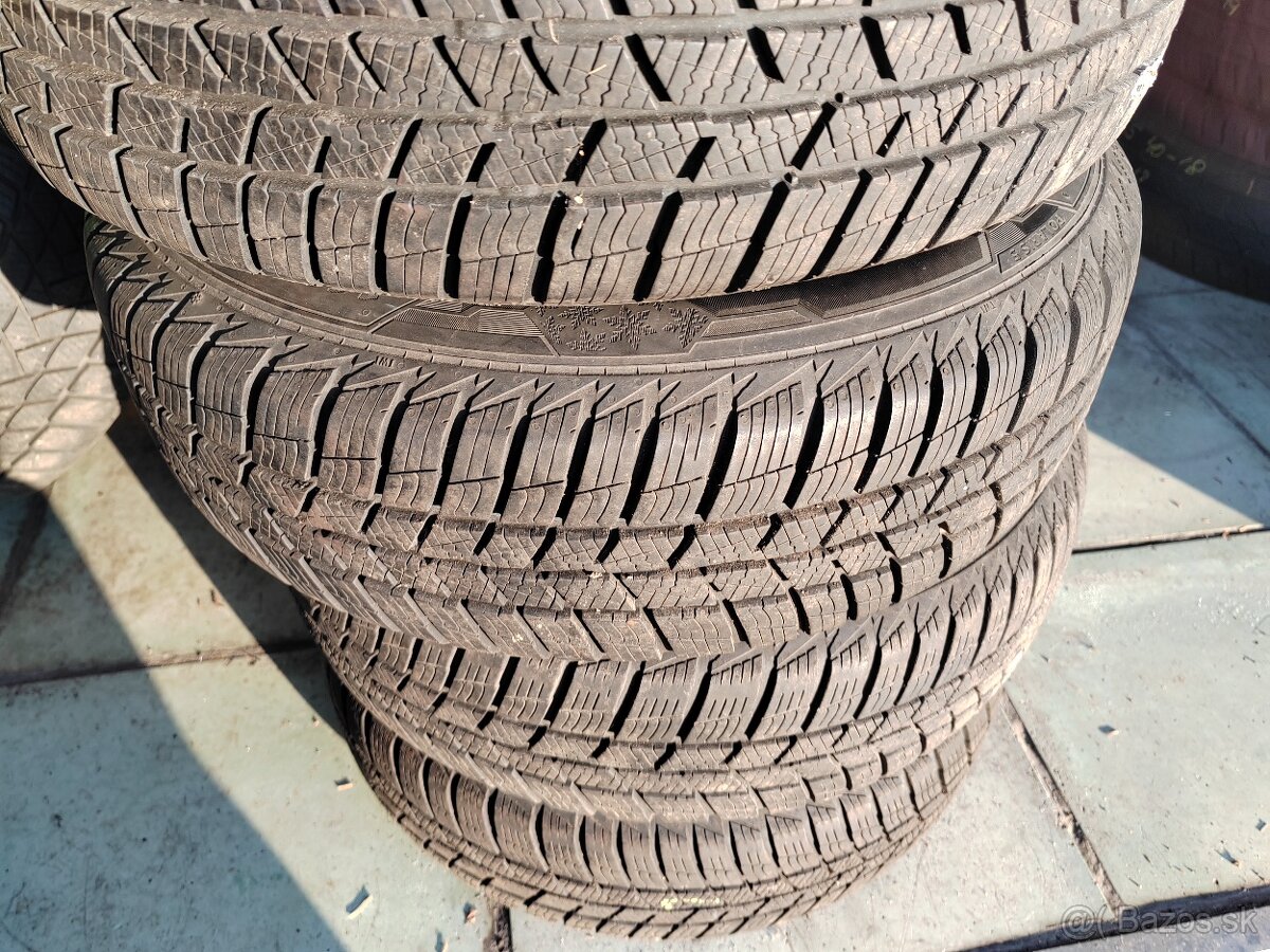 165/70 r13 Barum s hlinikovými diskami