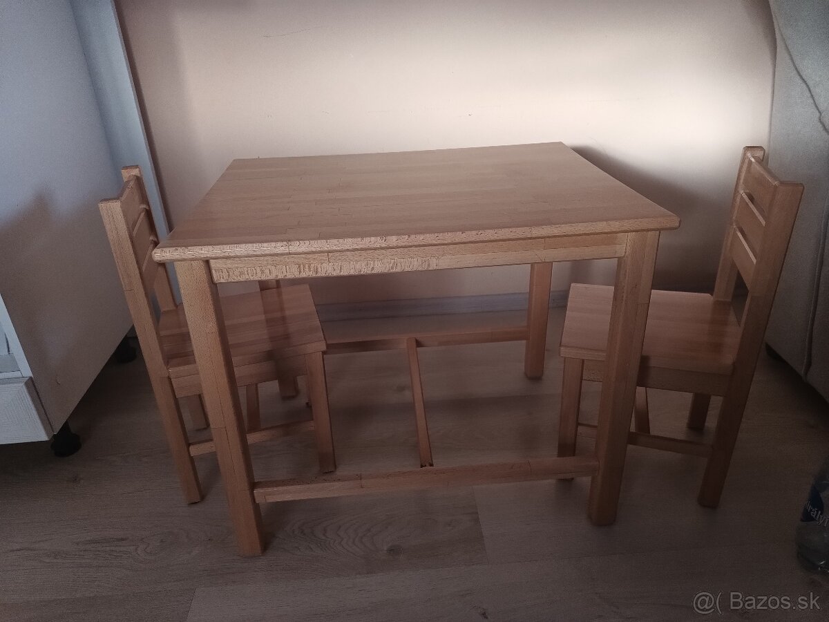 Detský stôl + stoličky