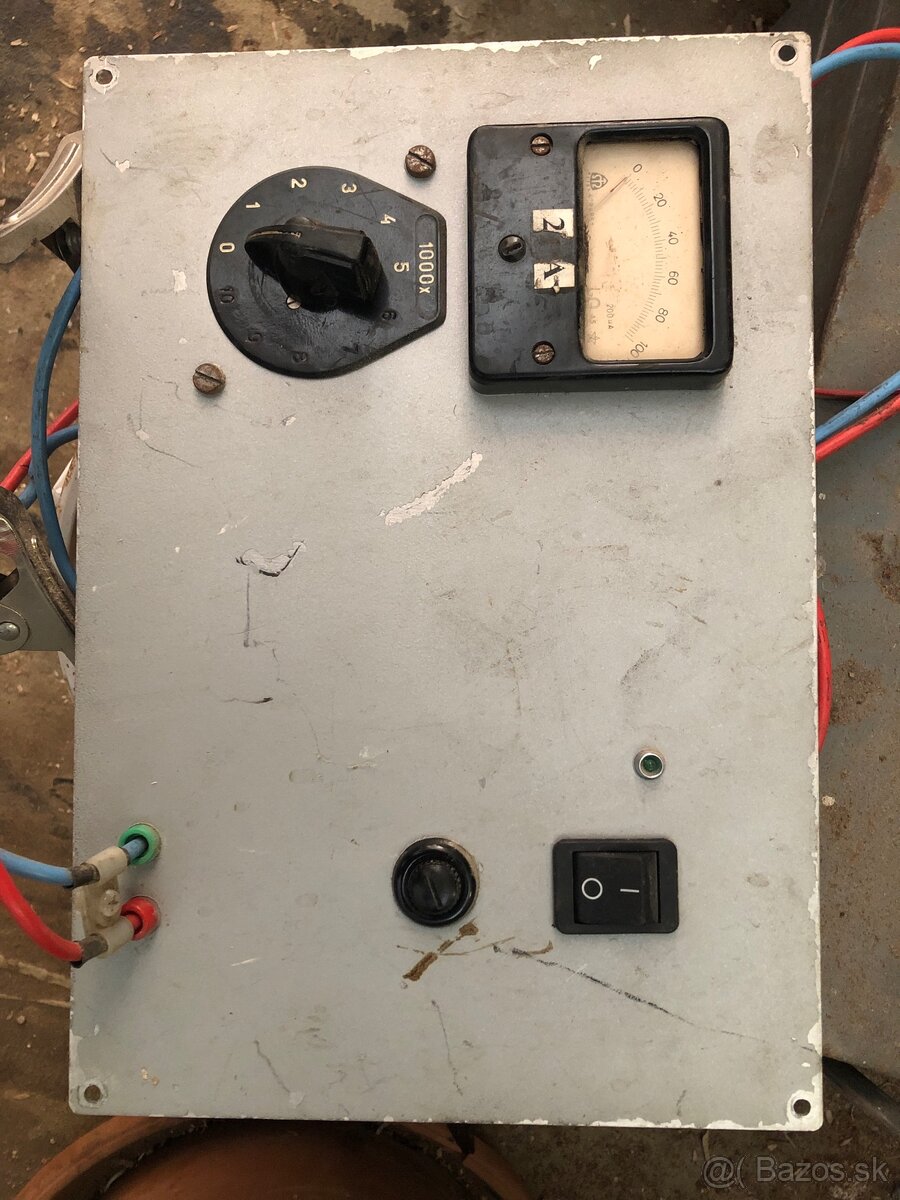 Panel z nabijacky