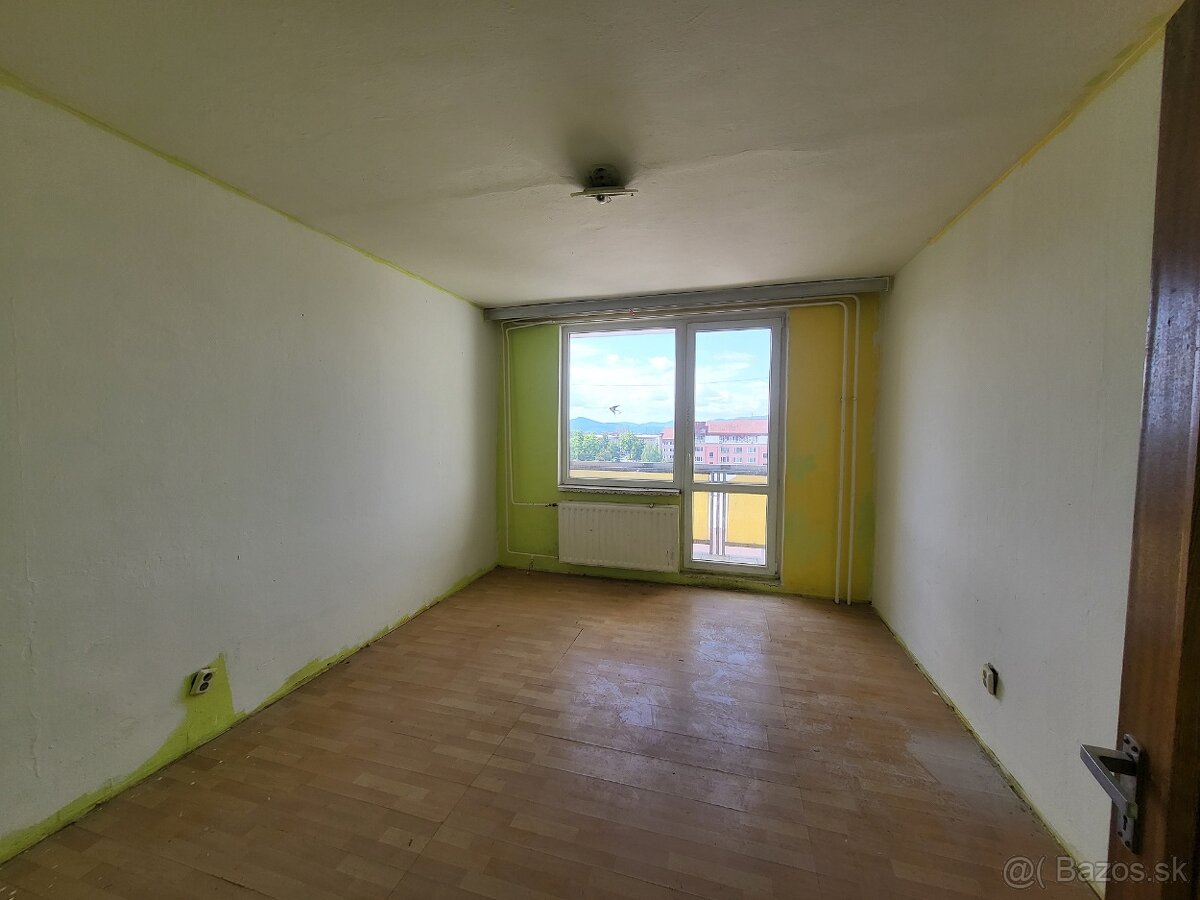 Garsónka v pôvodnom stave / 6. poschodie