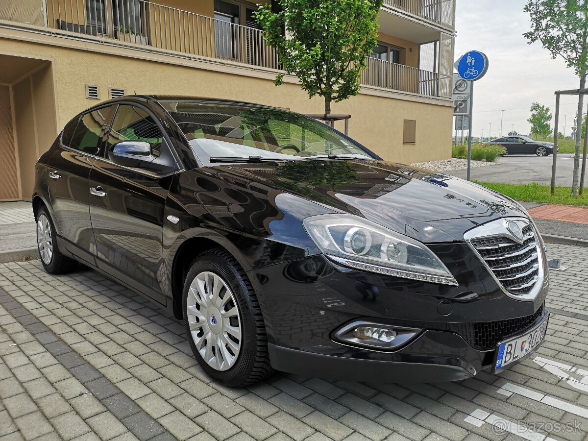 Lancia Delta III 2011 1.4T, 88kw, ako nové kúpené v SR