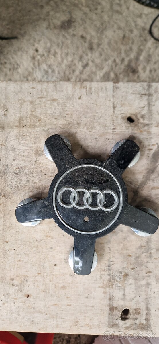 Krytky kolies Audi R20