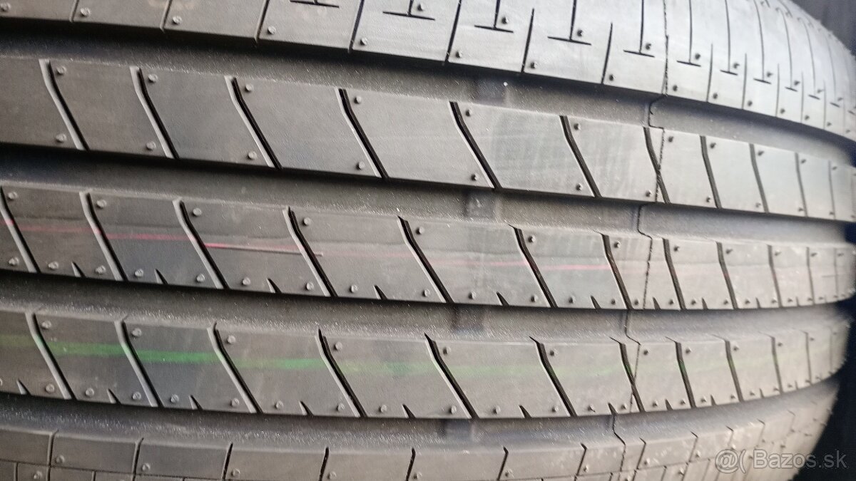 215/45 R18 letné pneumatiky