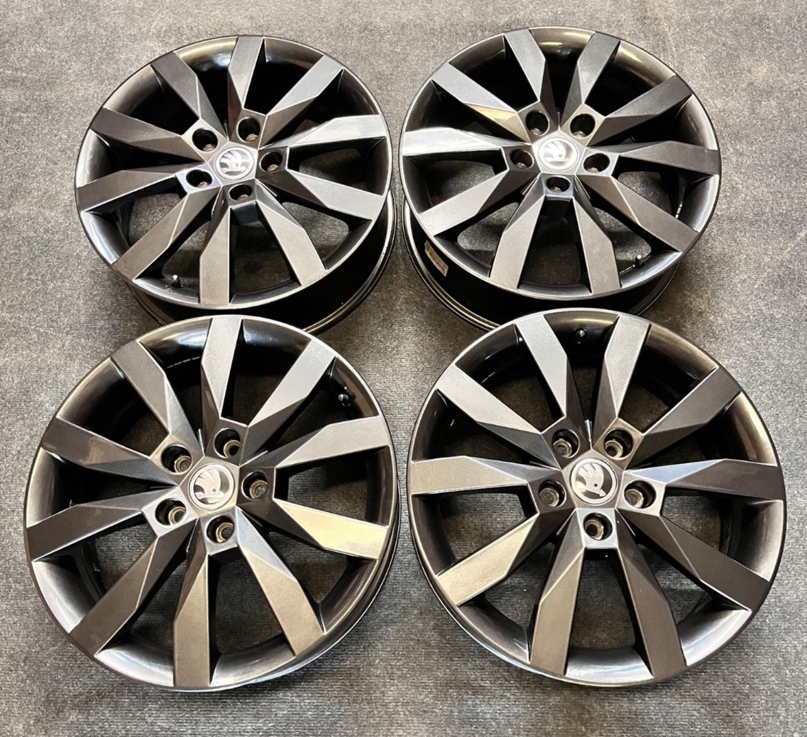 5x112 R17 originál disky Škoda Octavia - BLACK -