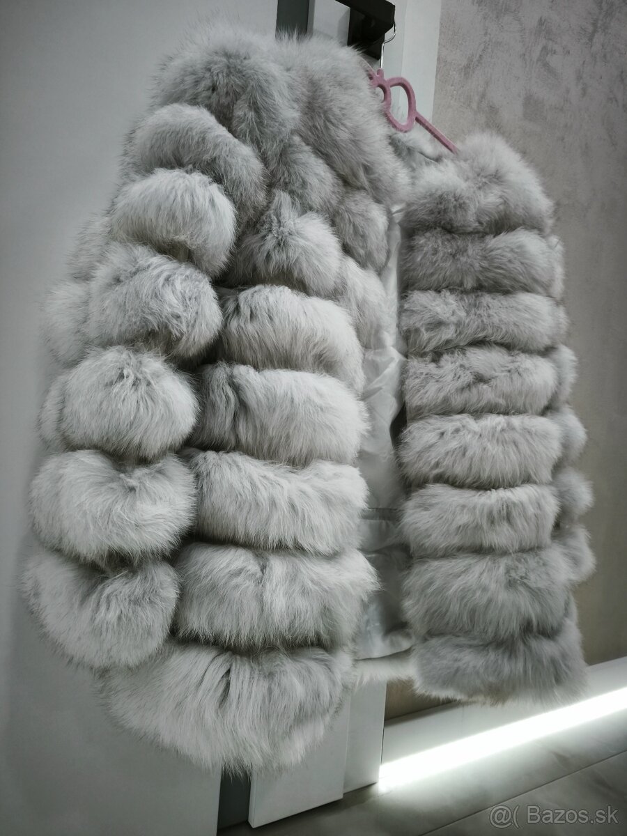 Kožuch pravá kožušina polárna líška