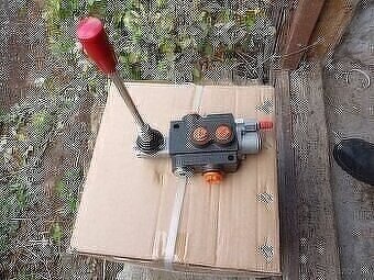 hydraulicky rozvadzač