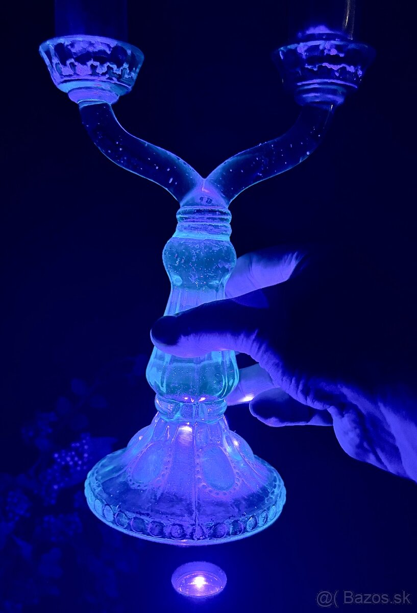 Secesny svietnik uránové sklo