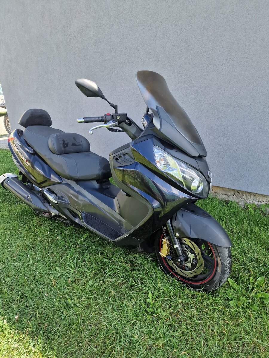 Skúter sym 600i abs