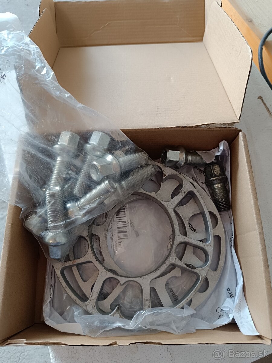 Univerzálne rozširovacie podložky