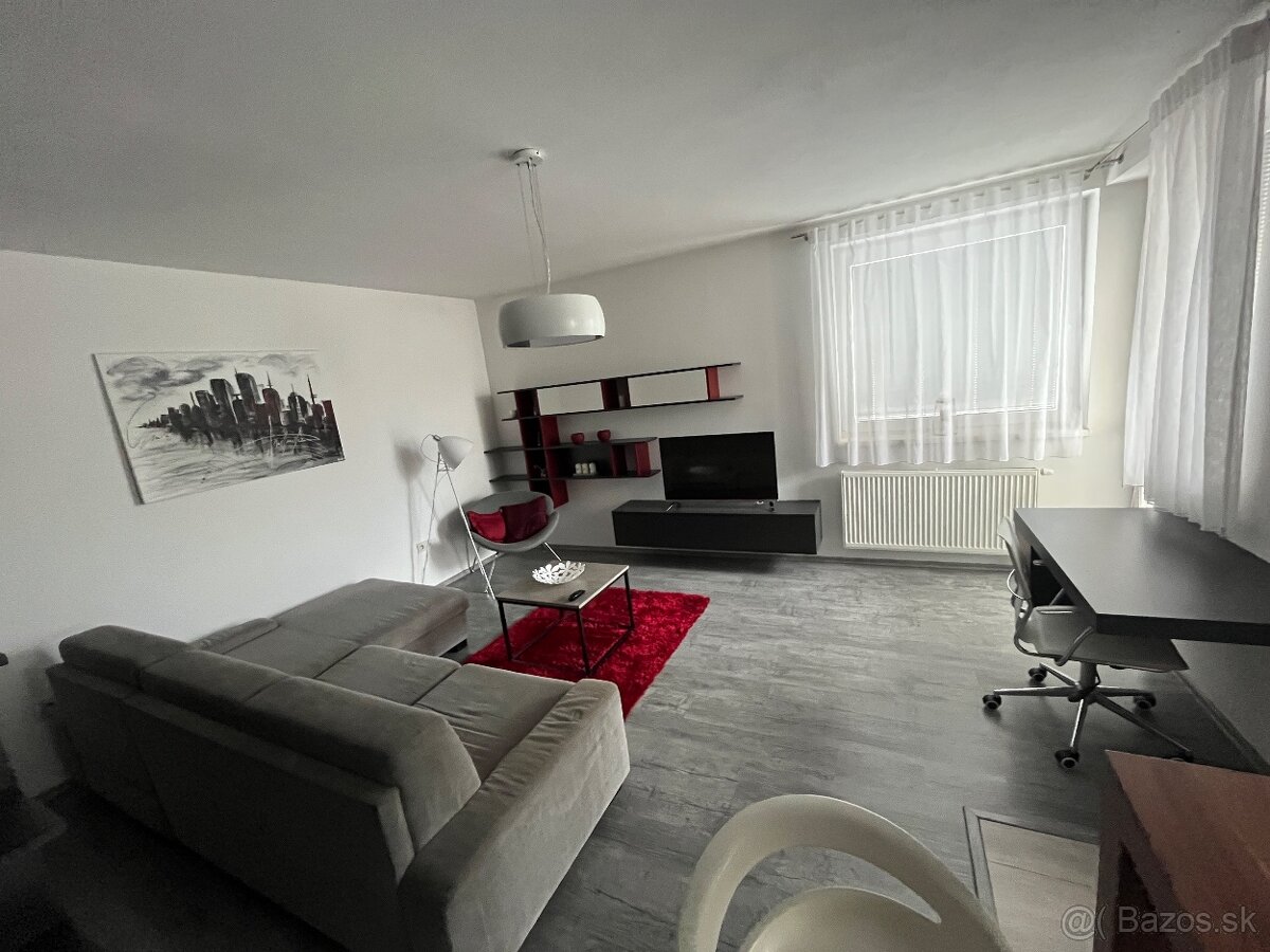 1 izbový byt s parkovacím miestom