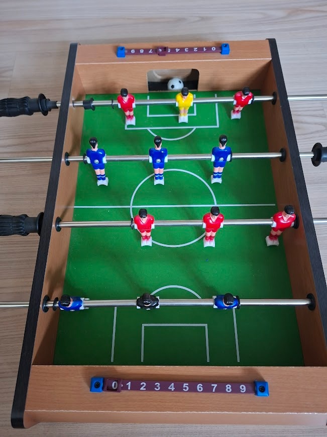 stolný futbal