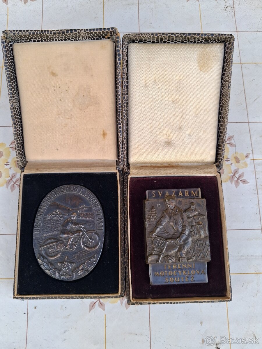 Moto medaila plaketa