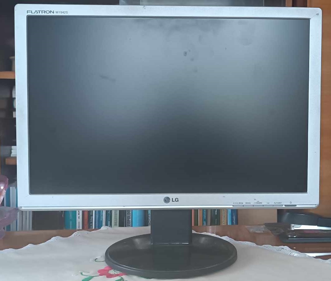 LG FLATRON W1942S
