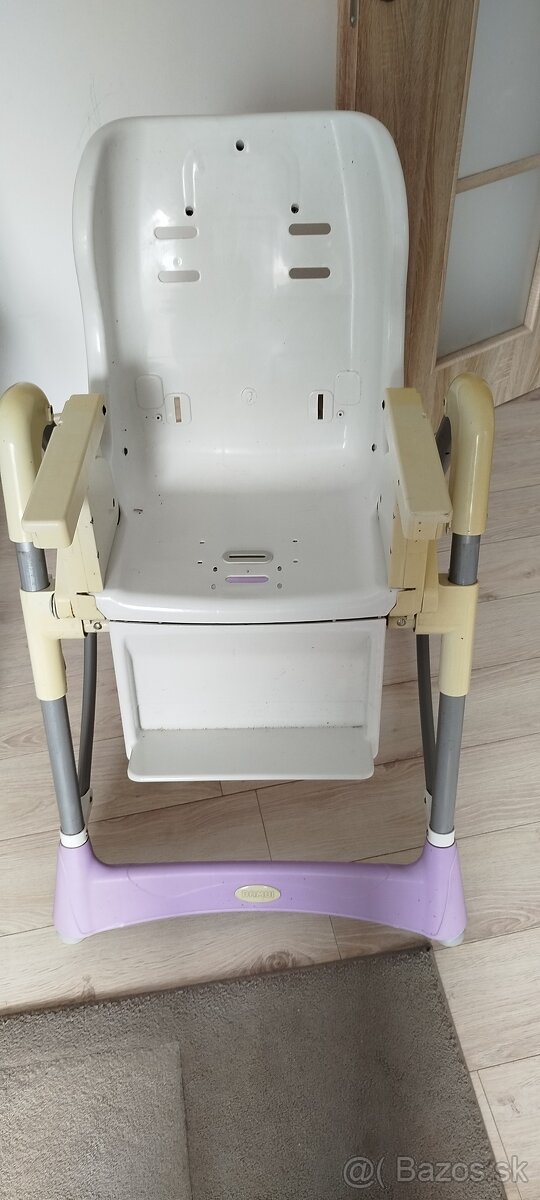 Stolička na kŕmenie