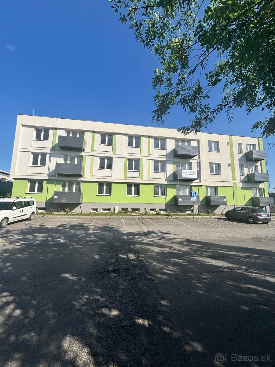 2.izbový byt v Hlohovci