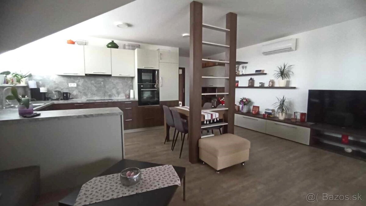 Veľkometrážny 3i byt s plnou výbavou + terasou, Garden Town