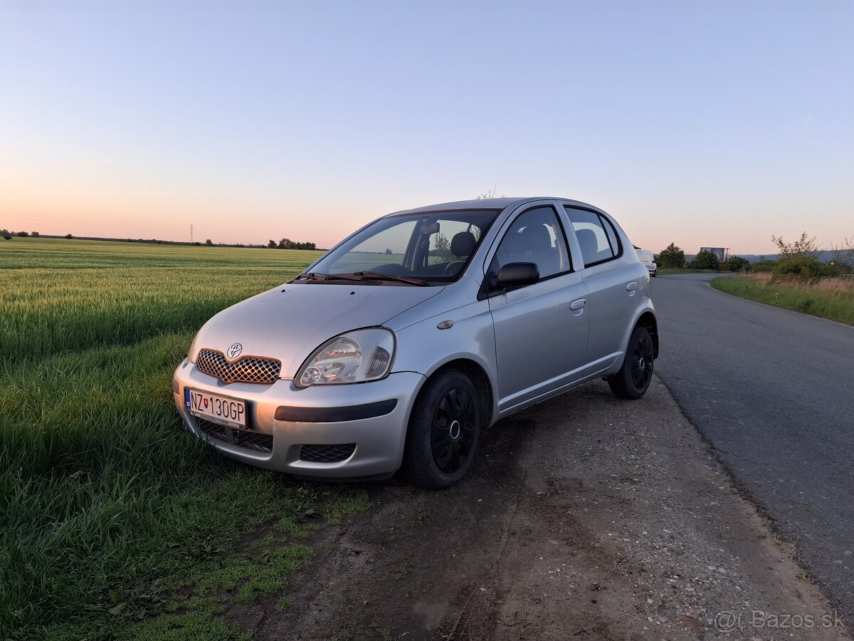Toyotu Yaris